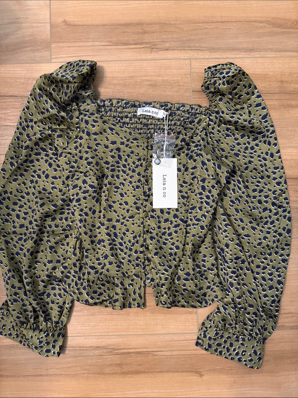 #330. Olive Green Leopard Print Puff-Sleeve Crop Top